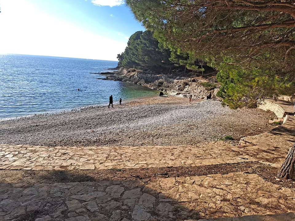 Gortanova Uvala beach in Pula